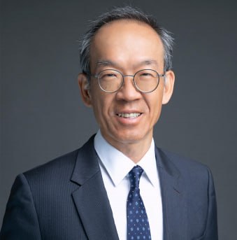 Philip - Finance Expert